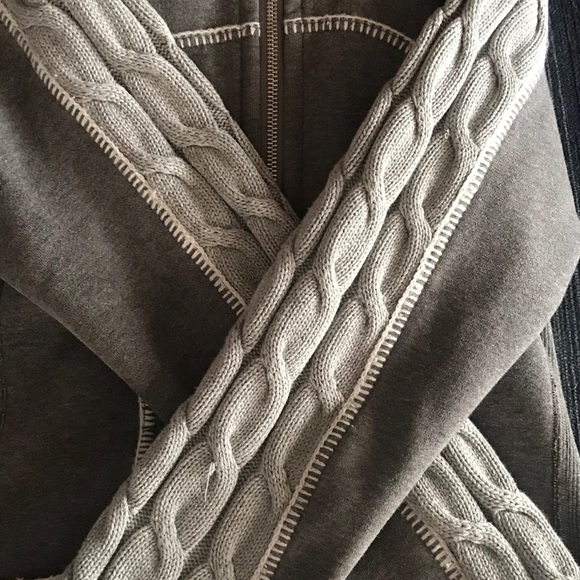 Lululemon Jacket - Picture 2 of 7